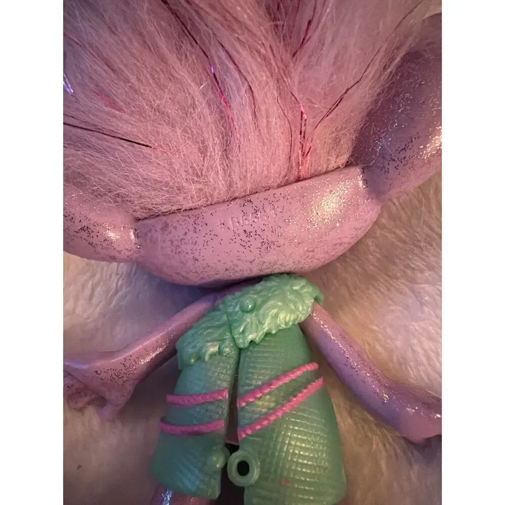 2015 DreamWorks Trolls Gia Grooves Purple Glitter Doll Pink Hair Hasbro 5